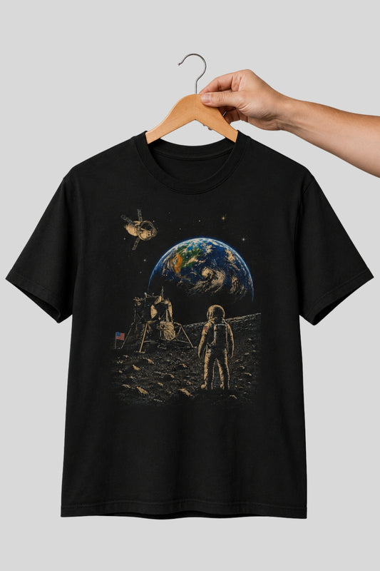 Lunar Exploration, Astronaut on the Moon T-Shirt